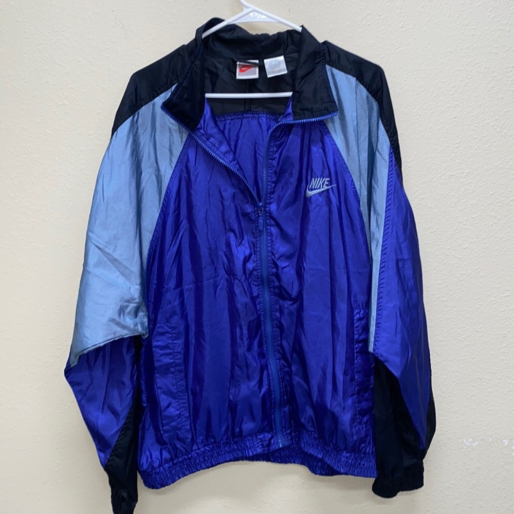 Nike old school windbreaker jacket large